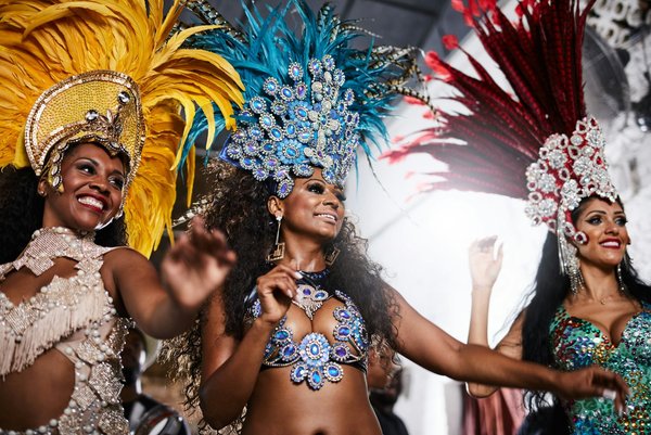 Comment découvrir les traditions de la danse samba à Rio de Janeiro, Brésil ?